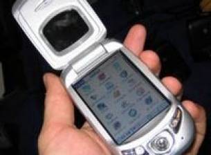 Qool QDA-700 - първият мегапикселов камерафон с Palm