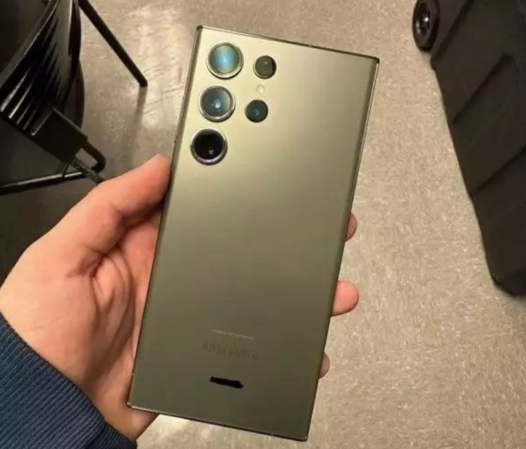 Видео показва предпремиерно Galaxy S23 Ultra