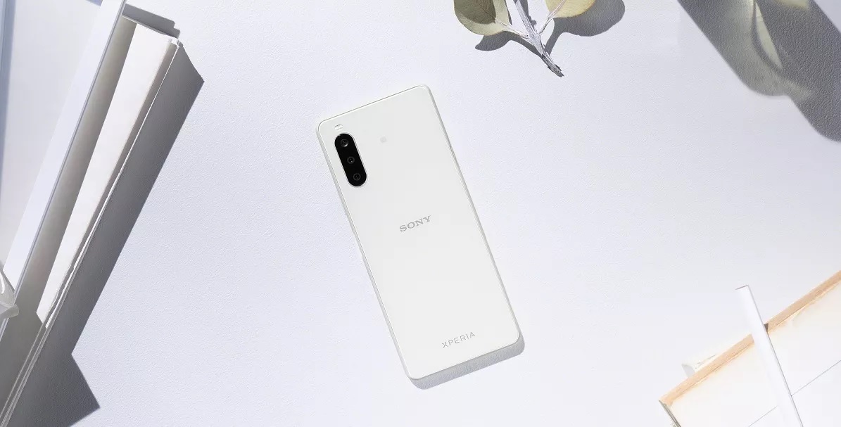 Можете да откриете модела в среден клас Sony Xperia 10 II и при нас