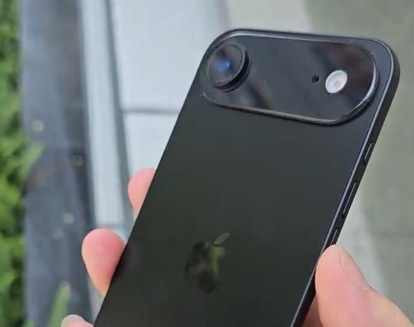 Apple подготвя аксесоар, който ще реши основния проблем на iPhone 17 Air