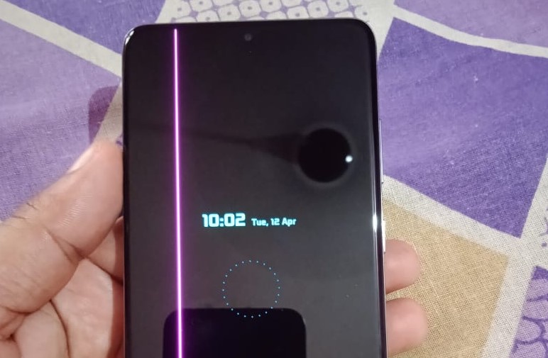 Отново проблем с дисплеи на серията Samsung Galaxy S20