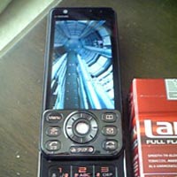 Mitsubishi D905i