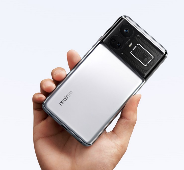 realme GT5 поддържа зареждане до 240W и има до 24GB RAM