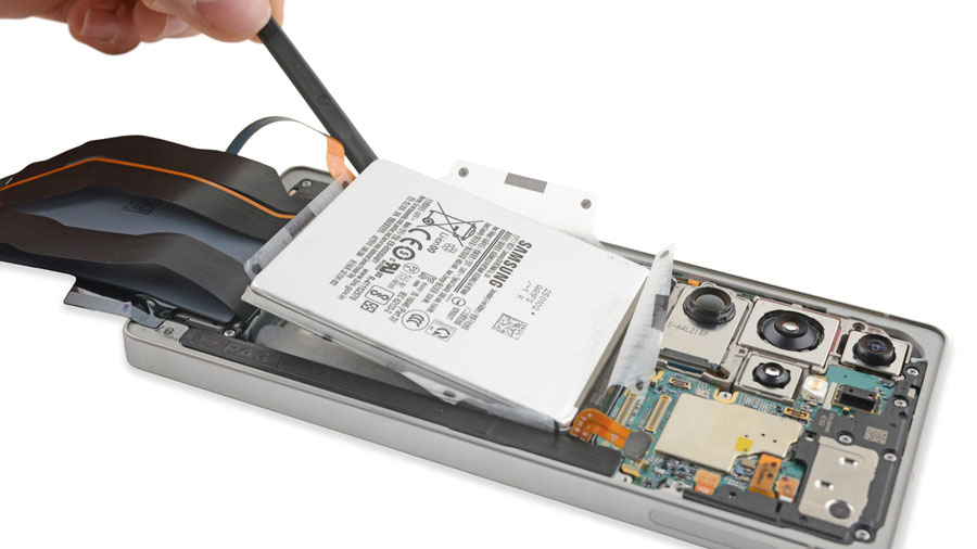Galaxy S25 Ultra донесе най-високата оценка на iFixit за Samsung от 10 години насам