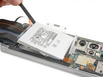 Galaxy S25 Ultra донесе най-високата оценка на iFixit за Samsung от 10 години насам