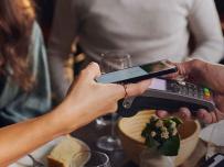 Клиентите на УниКредит Булбанк вече могат да дигитализират карти VISA и в Google Pay