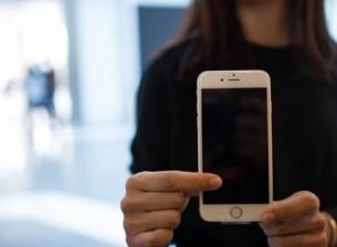Външни фактори стоят зад случаите на запалване на iPhone в Китай, твърди Аpple