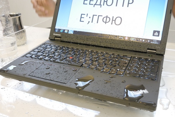 Ето на какво издържат лаптопите ThinkPad на Lenovo