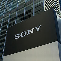 Нетната печалба на Sony за тримесечието пада с 95%