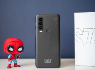 РЕВЮ: CAT S75 е с устойчив дизайн и двупосочна сателитна връзка