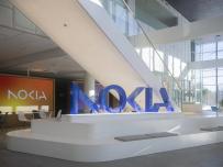 Nokia търси нов партньор при смартфоните