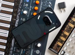 Подаряваме Nothing Phone (2a) и часовник CMF Watch Pro. По-малко от 24 часа да се включите