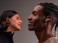 Новите слушалки на Motorola са създадени с Bose