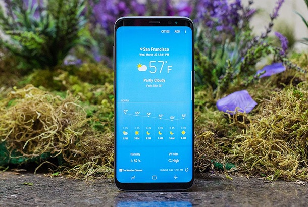 Samsung работи върху умен говорител с Bixby