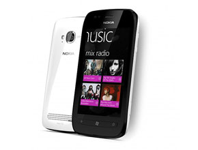 Анализатори: Nokia ще продаде само половин милион телефони с Windows Phone тази година