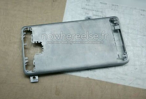 Тези снимки може би показват металното шаси на Samsung Galaxy S6 (обновена)