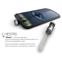 Телефон, който използва алкохолна батерия