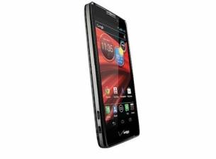 Motorola представи и Droid RAZR Maxx HD