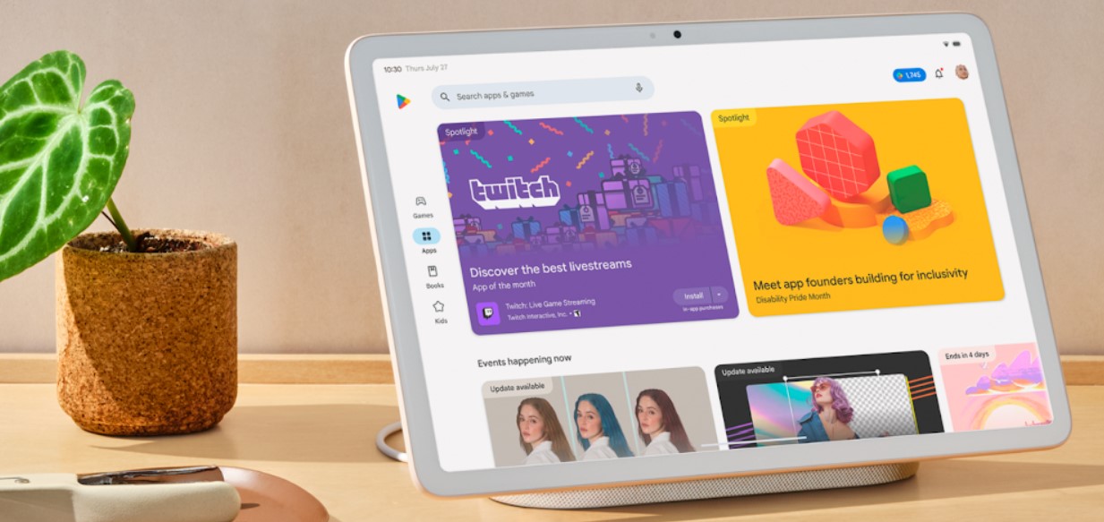 Google въвежда промени в Play Store за сгъваеми смартфони и таблети