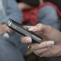 Най-трудната година за мобилните производители от 2001 г. насам