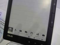Eee Reader DR-900 отново на щанда на Asus на CeBIT