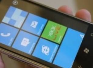 Спират отключването на Windows Phone 7