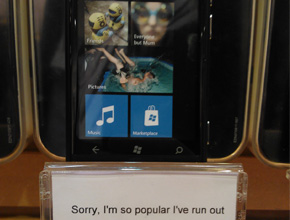 Продажбите на Nokia Lumia 800 вървят повече от добре
