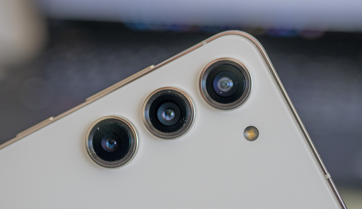 Samsung подготвя изненада в камерата на Galaxy S26