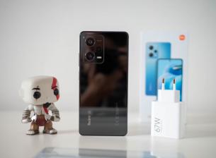 РЕВЮ: Xiaomi Redmi Note 12 Pro 5G е с чудесен дисплей и бърз хардуер