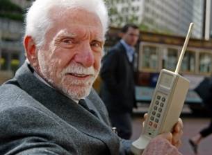 Преди 45 години Motorola промени света