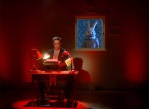 Странните реклами на HTC с Робърт Дауни Дж. продължават