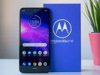 Motorola готви две нови попълнения в серия One