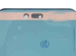 Apple iPhone 14 Pro може да има два отвора в дисплея