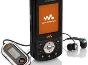 Sony Ericsson анонсира W900