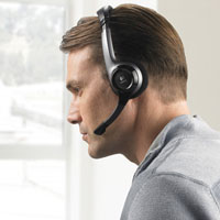 Нови слушалки на Logitech за по-добър звук при чат и забавления