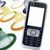 Презервативи срещу SMS за австралийските ученици