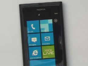 Стивън Ипъл показа телефон на Nokia с Windows Phone