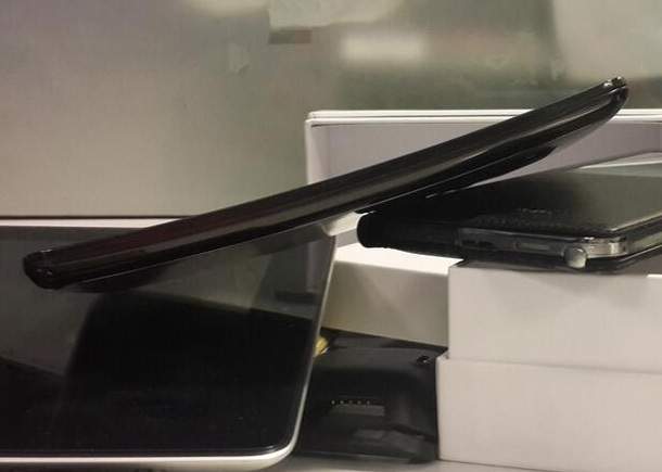 Снимки и видео на LG G Flex с извит дисплей