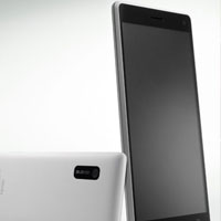 Телефон предлага дисплей с резолюция 1280 х 1024 пиксела