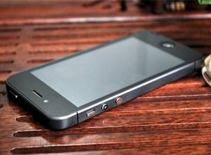 Китайска компания се кани да съди Apple заради iPhone 5