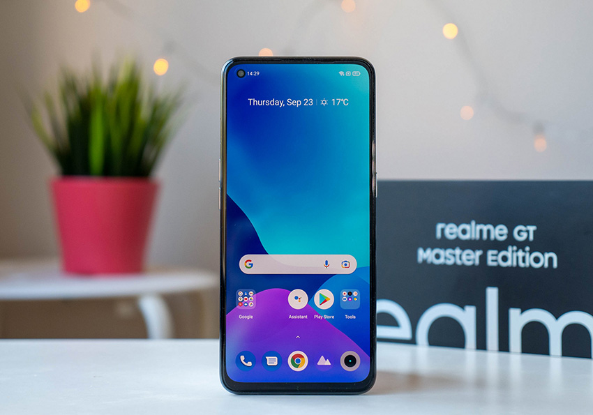 Realme GT Master има повече плюсове, отколкото минуси