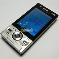 Sony Ericsson W705 в нов цвят