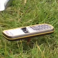 Видео показва тестове на удароустойчивия Nokia 3720