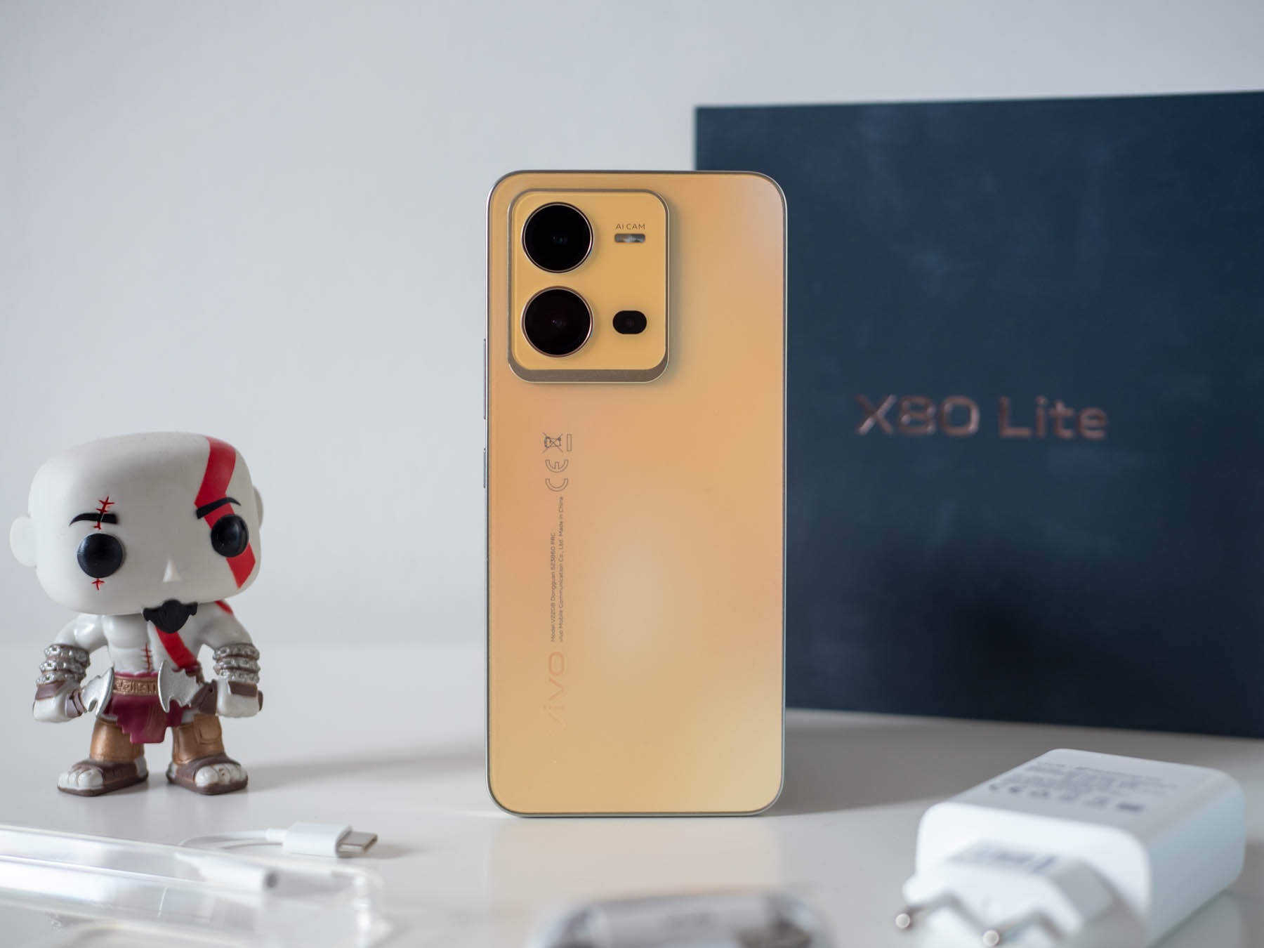 РЕВЮ: Vivo X80 Lite 5G е с приятен дизайн и добри селфита