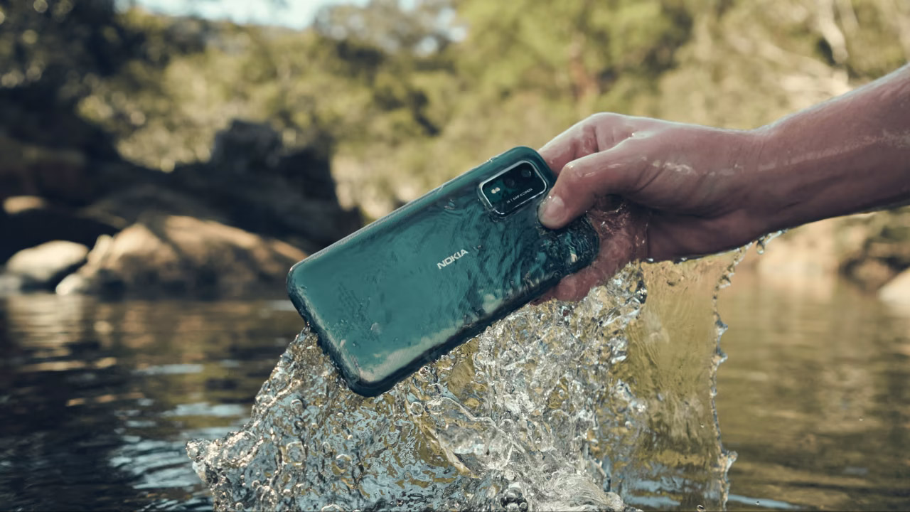Nokia XR21 - 6.49 inch Display