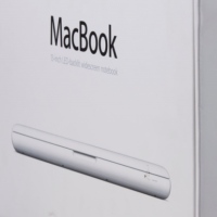 Apple готви нов MacBook с 2,4 GHz процесор и по-добра графика