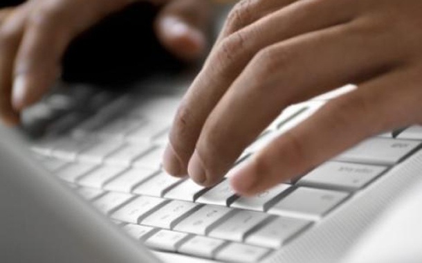 Продажбите на компютри бележат най-сериозен спад през 2013 г.