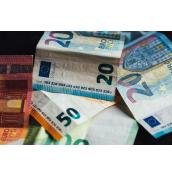 euro banknotes