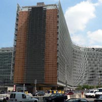 Европейската комисия въведе промени в регулирането на телекомуникациите