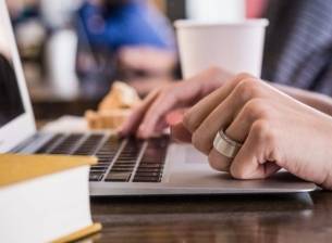 Windows Hello ще поддържа вписване чрез биометричния пръстен Token